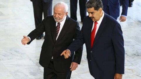 Lula diz que retomada de relação com Venezuela é plena