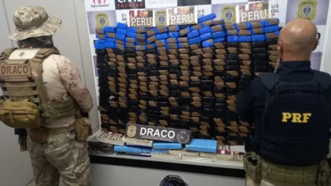 Ação conjunta entre PRF e DRACO apreende aproximadamente 400 kg de drogas no Sertão da Paraíba