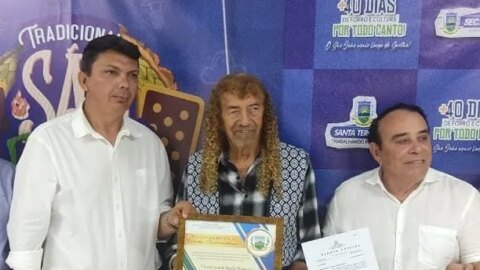Assisão do Forró recebe título de cidadão Santerezinhense do vereador Francisco Bezerra e faz agradecimento