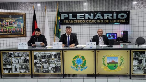 Vereadores de Santa Terezinha debatem projetos importantes para município; animais de rua e comporta aberta do Capoeira