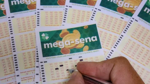 Três apostadores de Patos e um de Teixeira acertam quadra da Mega-Sena