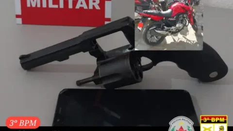 Polícia Militar recupera moto e celulares roubados e prende suspeito, em Patos