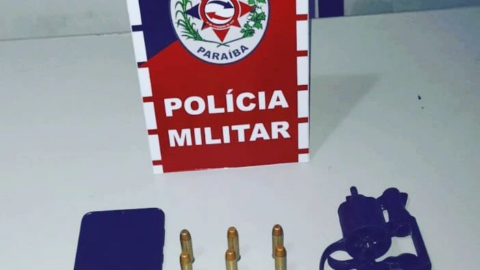 Polícia apreende dois adolescentes com arma de fogo em Itaporanga