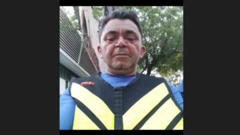 Mototaxista tem moto tomada de assalto após fazer frete em Patos