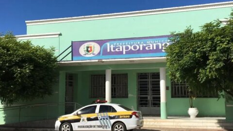 Alegando crise, Prefeitura de Itaporanga suspende transporte de universitários