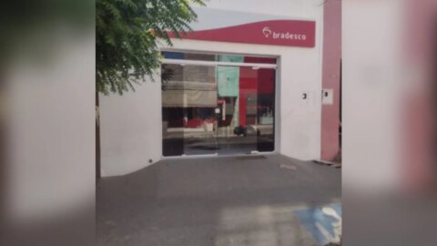 Ladrões arrombam agência bancária usam maçarico e levam dinheiro da instituição, no Vale do Piancó