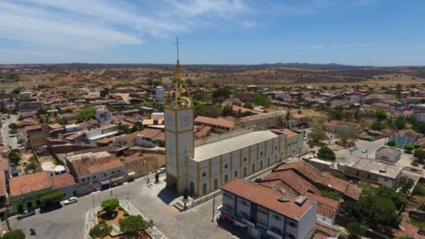 Vereadores de Princesa Isabel aprovam aumento de salários para Legislatura de 2025 e ganharão R$ 11 mil; prefeito receberá R$ 30 mil
