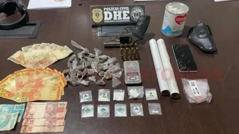 Polícia Civil prende jovem por porte de arma de fogo e tráfico de drogas, em Patos