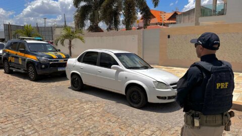 PRF recupera veículo roubado em ação de combate ao crime em Patos