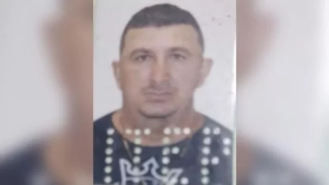 Homem tem casa invadida por grupo armado e é assassinado a tiros, no Sertão
