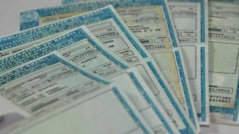 Governo prepara medida para acabar com obrigação de autoescola para CNH