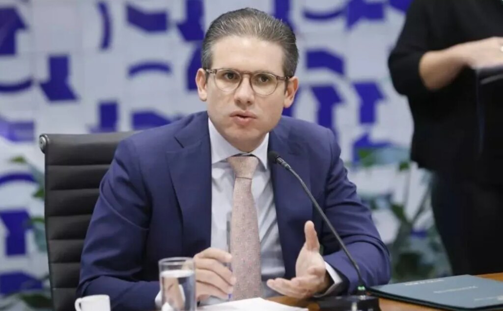 Hugo Motta garante que Alça Oeste de Patos, que liga a BR-361 à BR-230, será entregue à população em 2027; vídeo