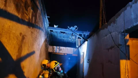 Família perde tudo após incêndio destruir residência, em Catingueira; veja como ajudar