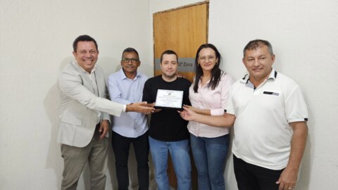 Câmara de Catingueira entrega Título de Cidadão a Dr. Marcondes de Freitas durante despedida oficial