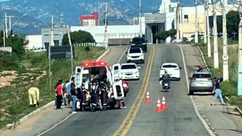 Adolescente de 16 anos que seguia de bicicleta é atropelada por carro em Patos