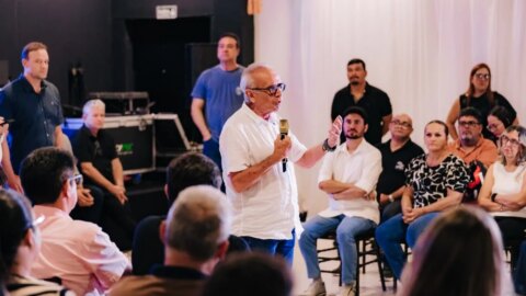 Cícero Lucena defende universalização do Pé de Meia para estudantes do Ensino Médio da Rede Estadual durante encontro com apoiadores em João Pessoa