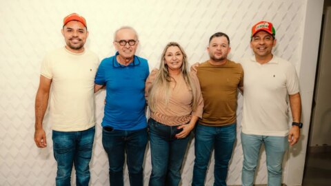 Cícero Lucena recebe adesão de grupos do vice-prefeito de Queimadas e de oposição de Baraúna