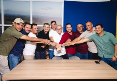 Prefeito de Alcantil anuncia apoio a Cícero Lucena e critica falta de convênios do Governo do Estado