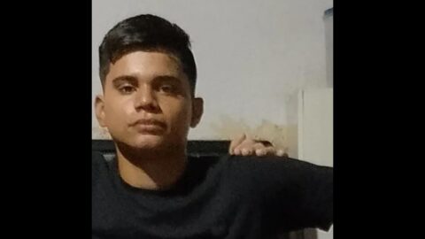 Adolescente morre após motocicleta atingir cavalo na PB-337, no Sertão da Paraíba
