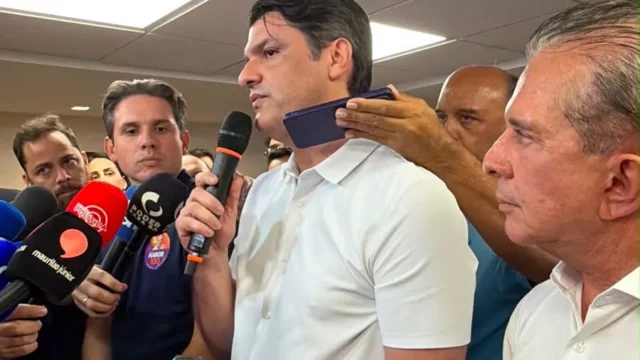 Prefeito de João Pessoa oficializa apoio a Nabor para o Senado
