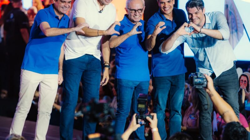 Cícero reúne multidão em convenção, oficializa chapa com Diogo Cunha Lima, Veneziano e André Gadelha e convoca Paraíba a dar o próximo passo