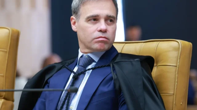 Mendonça determina afastamento do diretor-geral da PF, Andrei Rodrigues